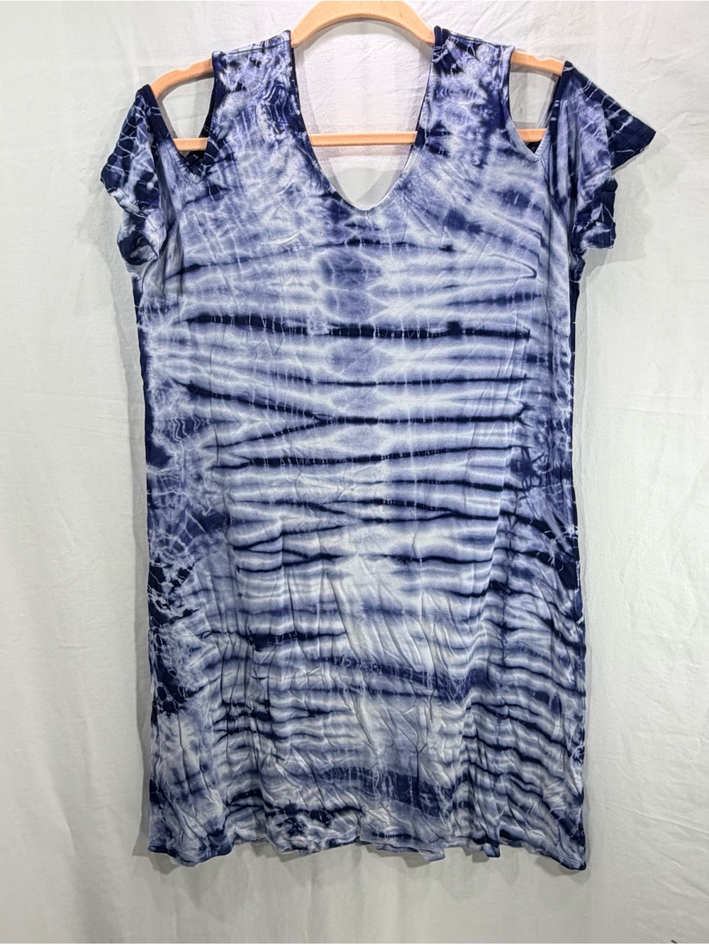 Sunday Navy and White Tie-Dye Cold-Shoulder Tunic - Picture 2 of 8